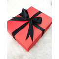 Valentine Design Chocolate Strawberries with Roses Gift Box